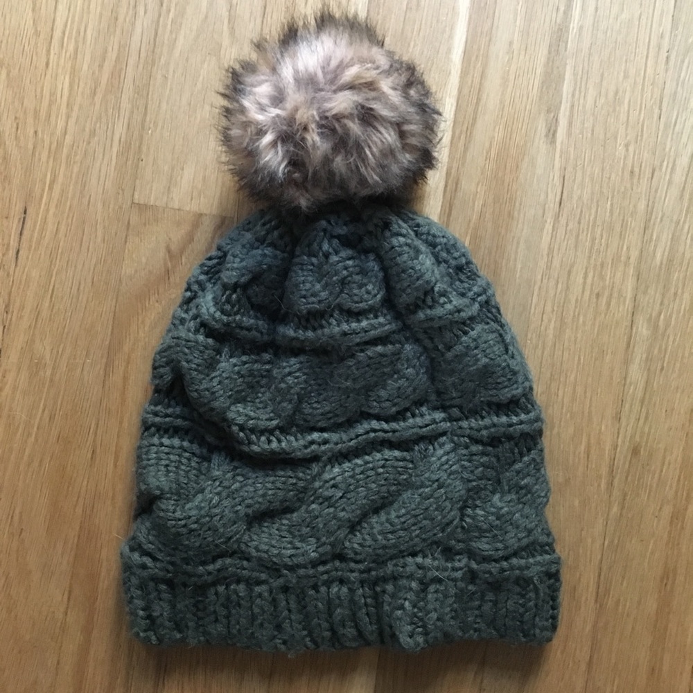 North face olive knit Pom beanie